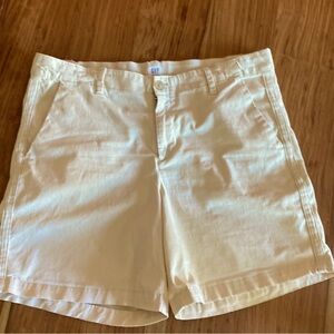 GAP Girlfriend Chino Shorts 6.5” inseam